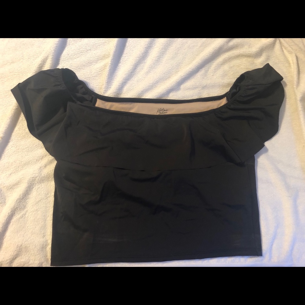 Kortni Jean Black Ruffled Around Top